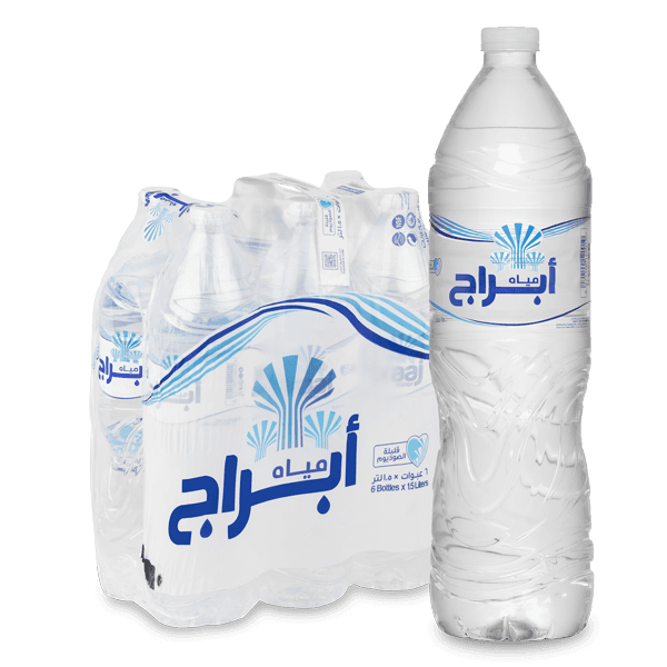 مياه معبأة 1.5 لتر